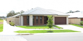 Family hideaway Wodonga